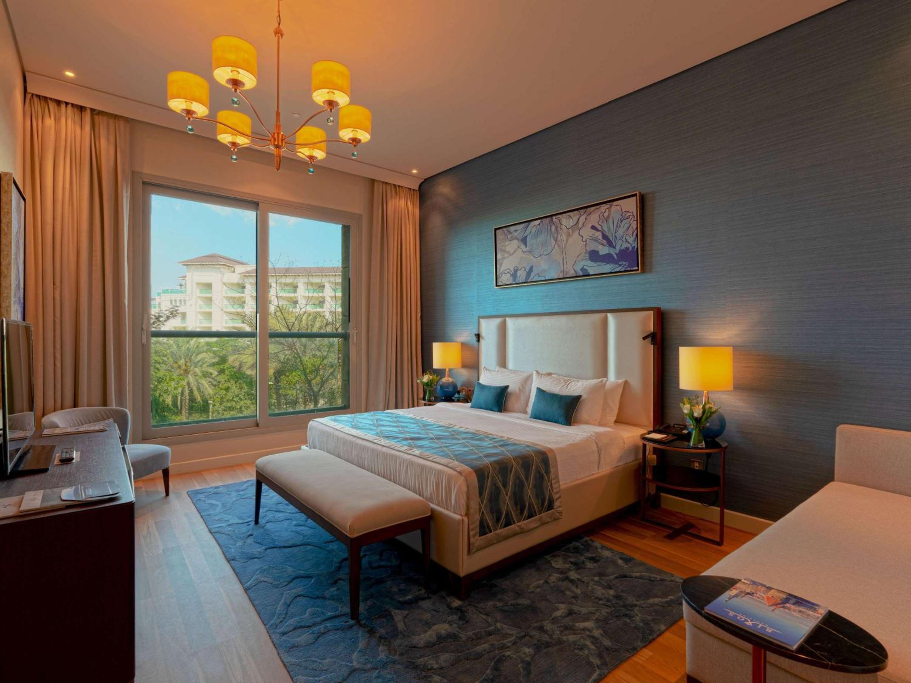 5 BEDROOMS, SUITE, PRIVATE POOL