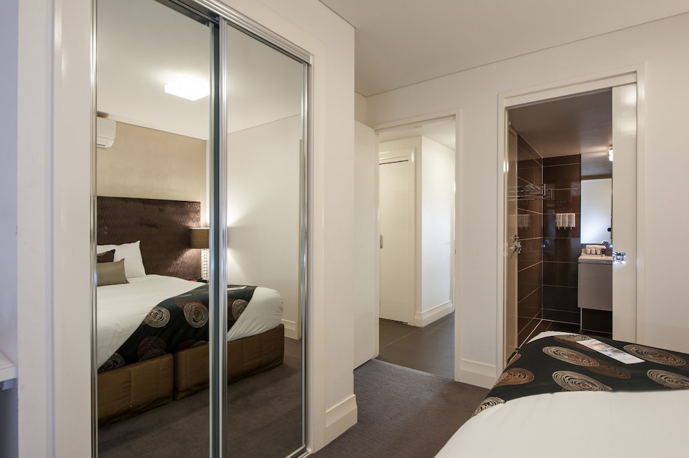 City Golf Club Motel 22/48