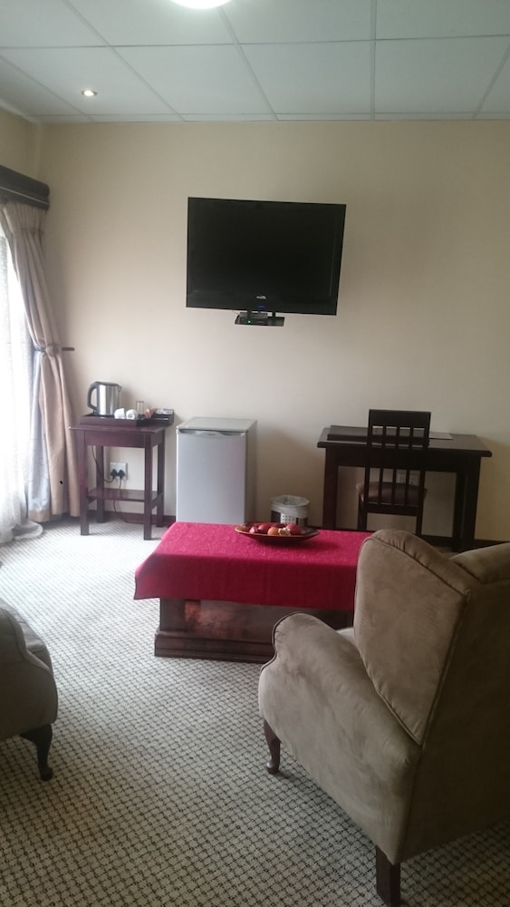 Global Village Guest House 13/26