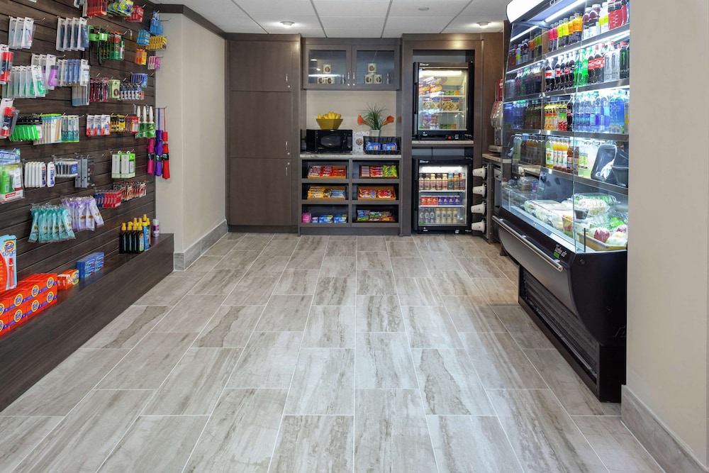 Doubletree By Hilton Hotel And Executive Meeting Center Palm Beach Gardens 43/56