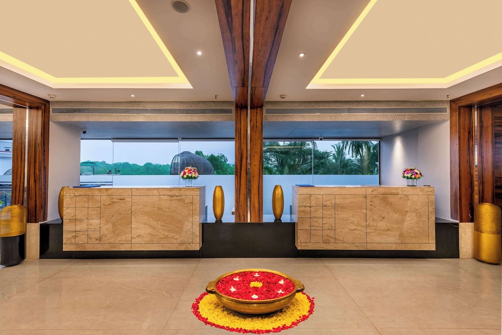Golden Tulip Candolim Goa 11/77