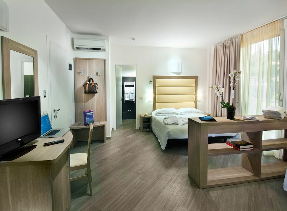 Hotel Atlantic 43/62