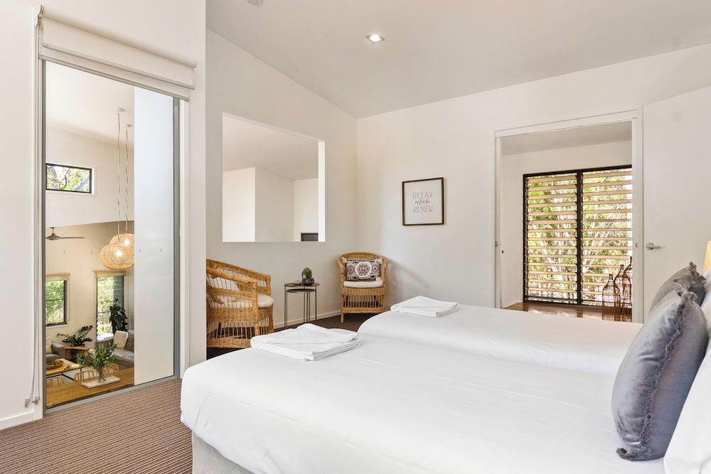 Beach Road Holiday Homes 23/76