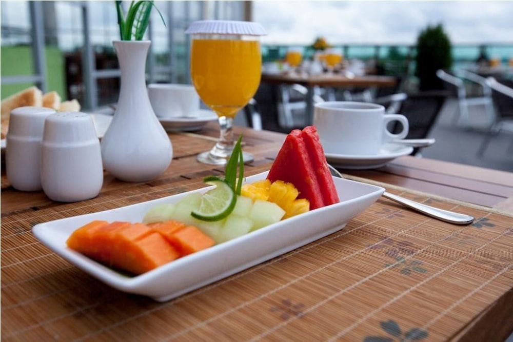 Hotel Luwansa 45/50