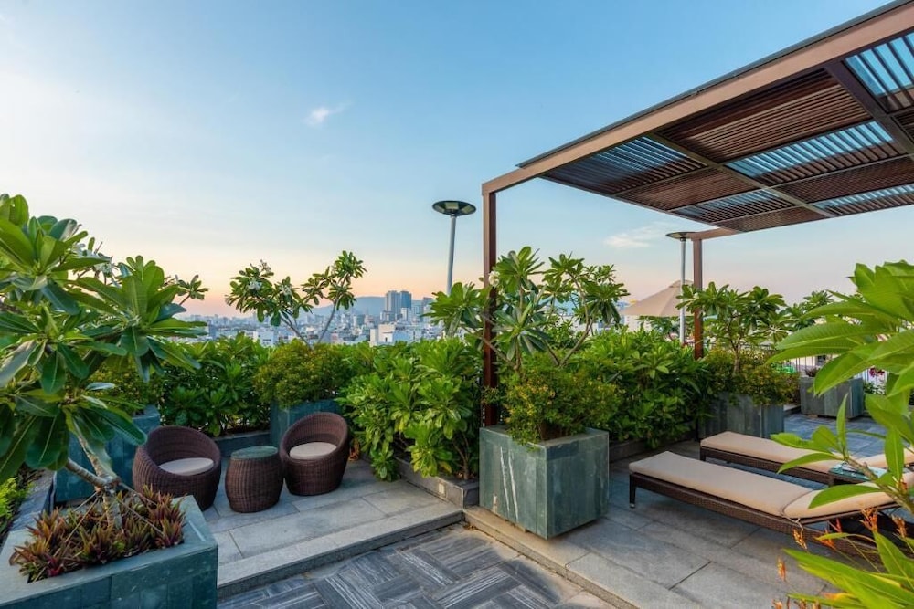 Bonny Boutique Hotel Da Nang 4/50