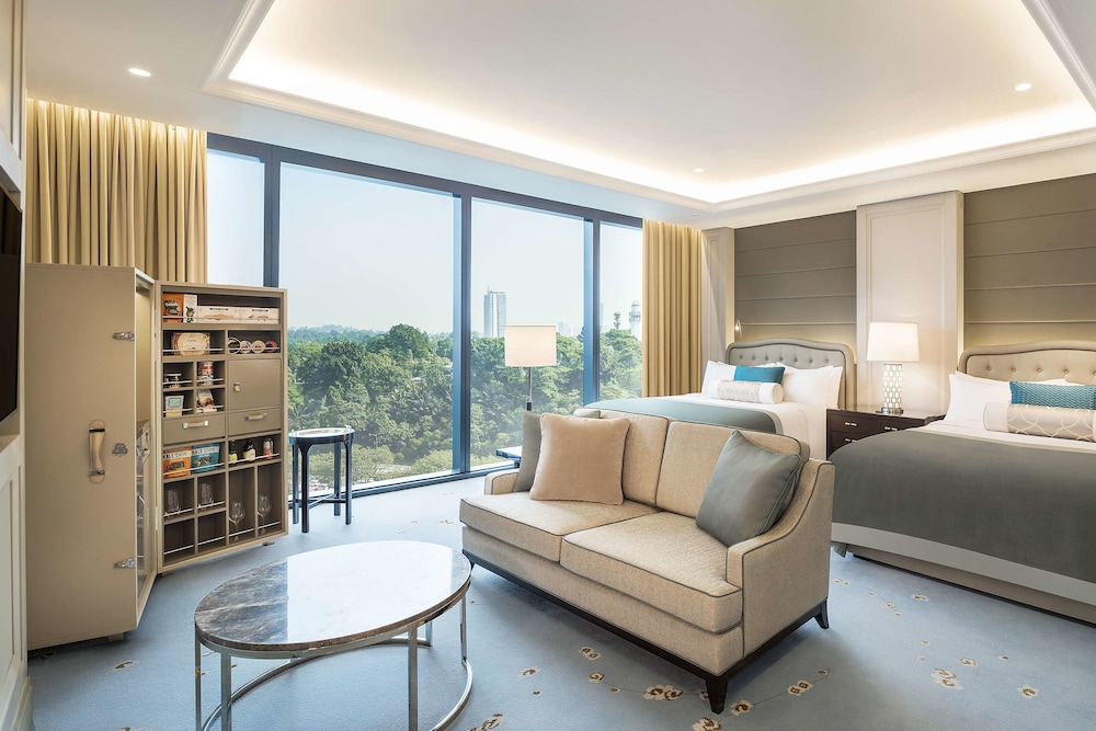 THE ST. REGIS KUALA LUMPUR 46/72