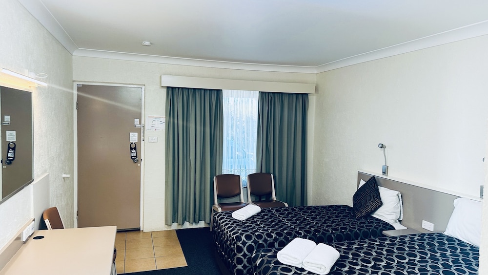 Standard, 1 Double and 1 Single Bed
