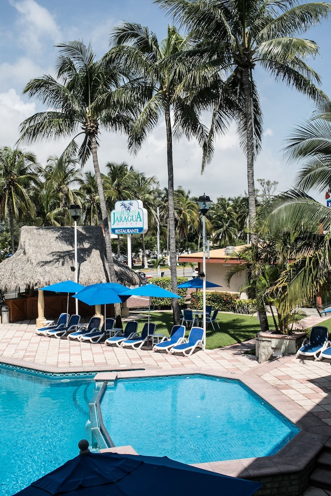 Hotel Jaragua 53/64