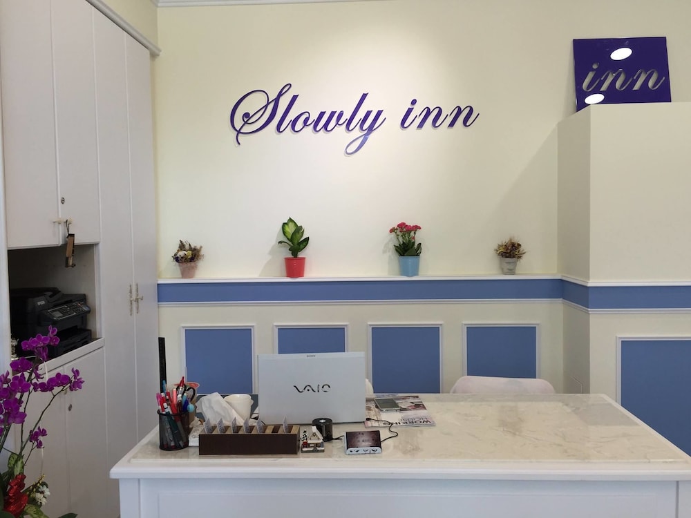 Slowly Inn 6/50
