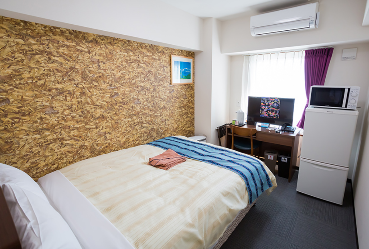 Semi Room, Single, Semi Double Bed