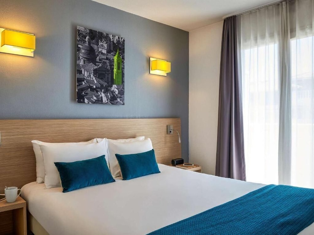 1 BEDROOM, APARTMENT