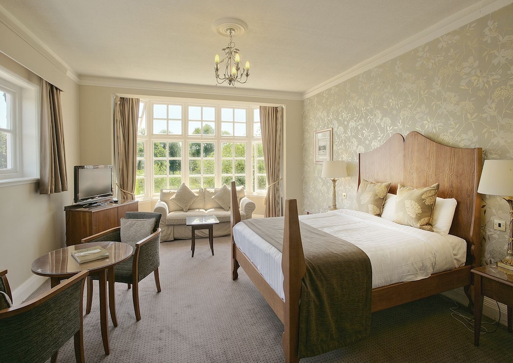 Grovefield House Hotel 11/57