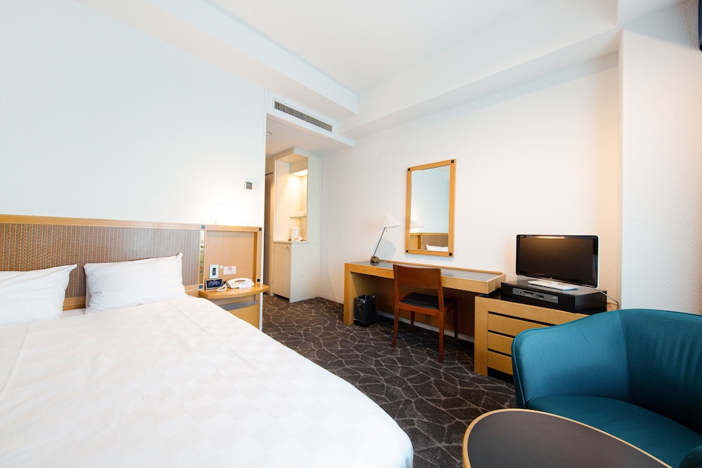 ROOM, DOUBLE BED