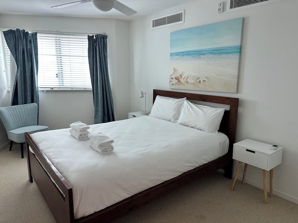 Riverside Holiday Apartments 16/78