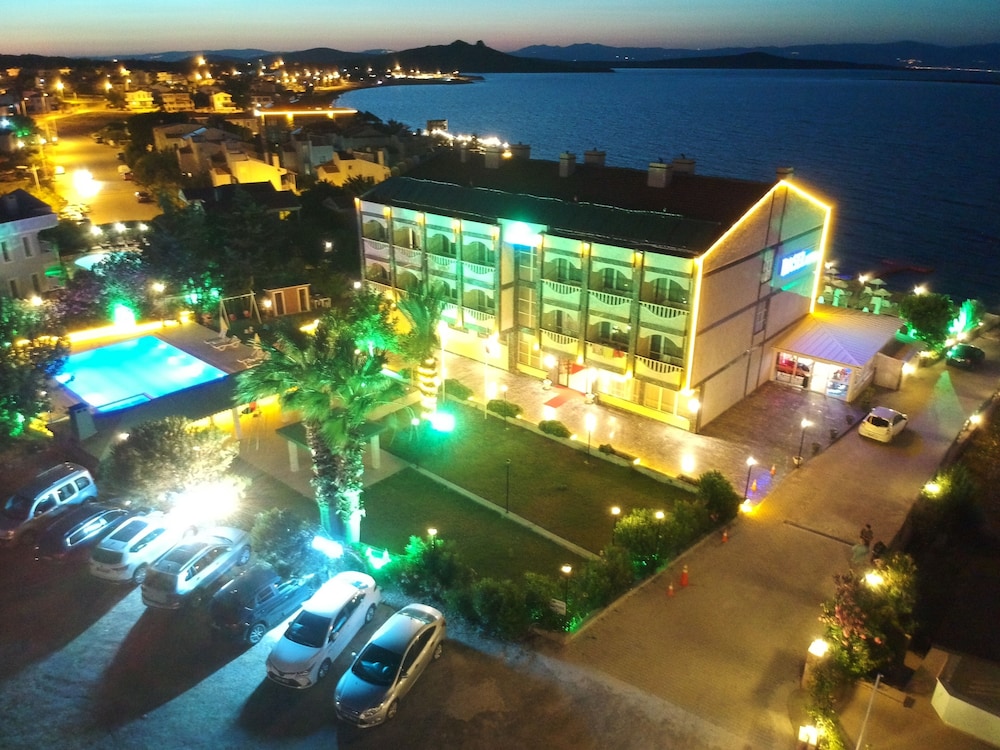 Cunda Basel Hotel 2/47