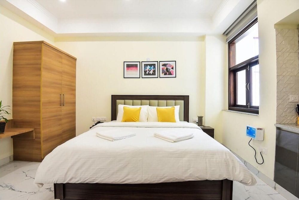 ZEN Suites Golf Course Road 23/50