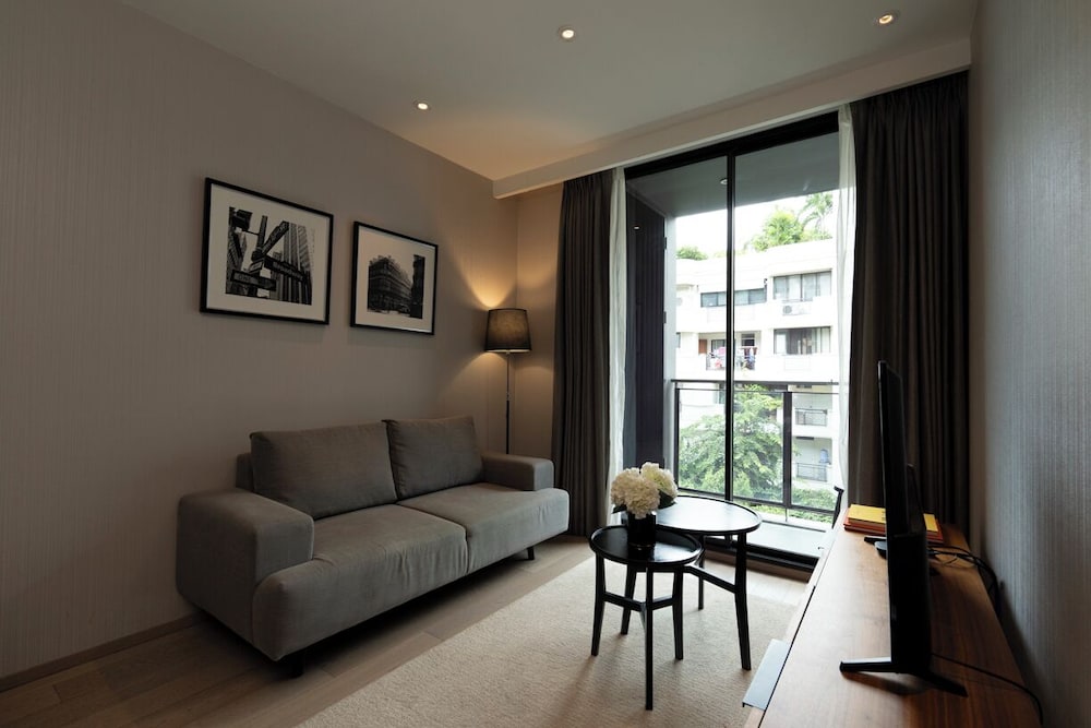 Walton Suites Sukhumvit 34/49