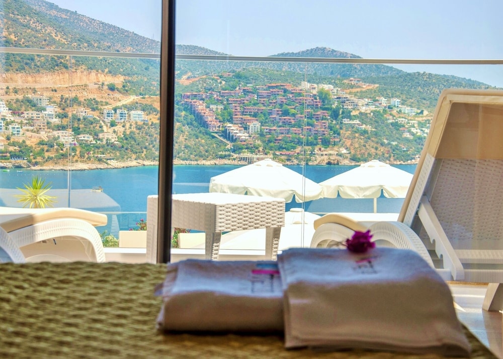 Rhapsody Hotel Kalkan - Adults Only +12 58/88