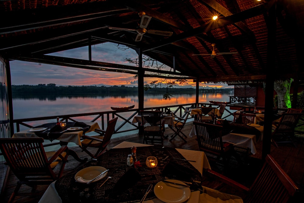 Sunset Bungalows 38/54