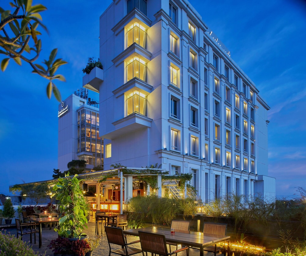 Jambuluwuk Malioboro Hotel Yogyakarta photo2