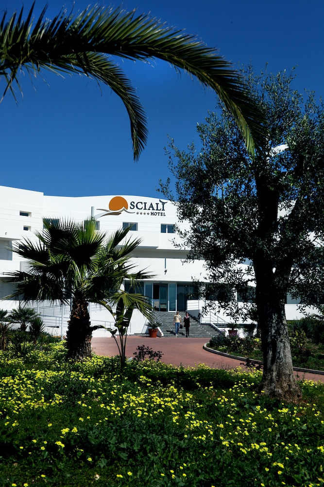 Sciali Hotel 39/50