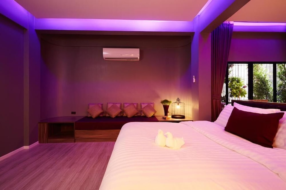 The Weekend Pattaya (ex Tweet Tweet Nest) 32/52