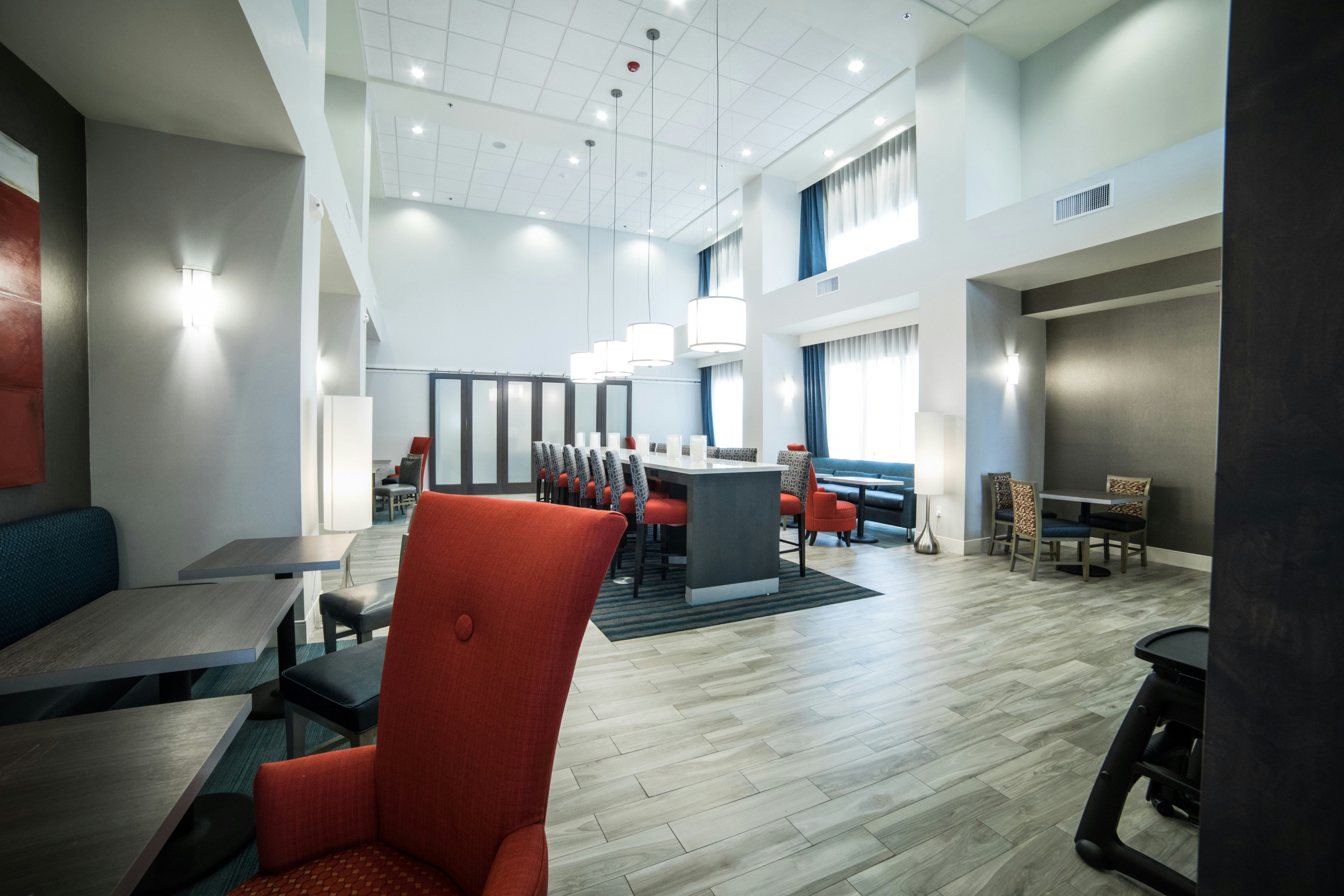 Hampton Inn & Suites Tempe/Phoenix Airport 47/68
