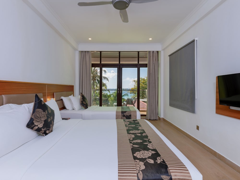 Kaani Beach Hotel 20/59