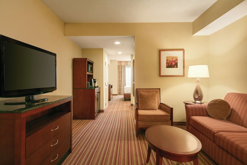 Hilton Garden Inn Fort Myers Airport/FGCU 17/36