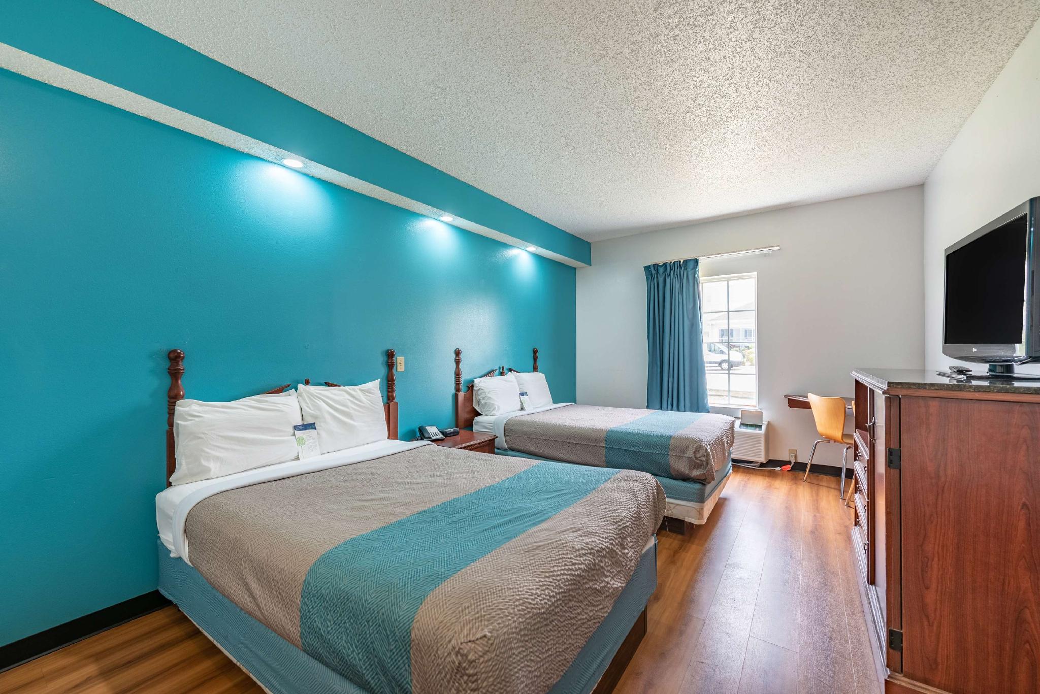 2 Full Beds - Smoking, Micfridge