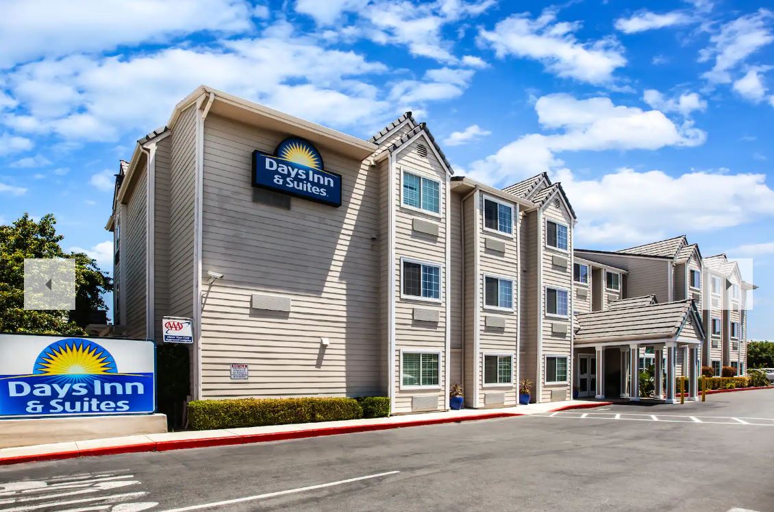 Days Inn & Suites by Wyndham Antioch 22/24