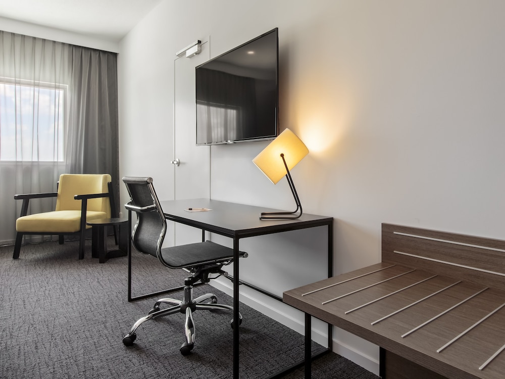 Mercure Sunshine Coast Kawana Waters 50/69