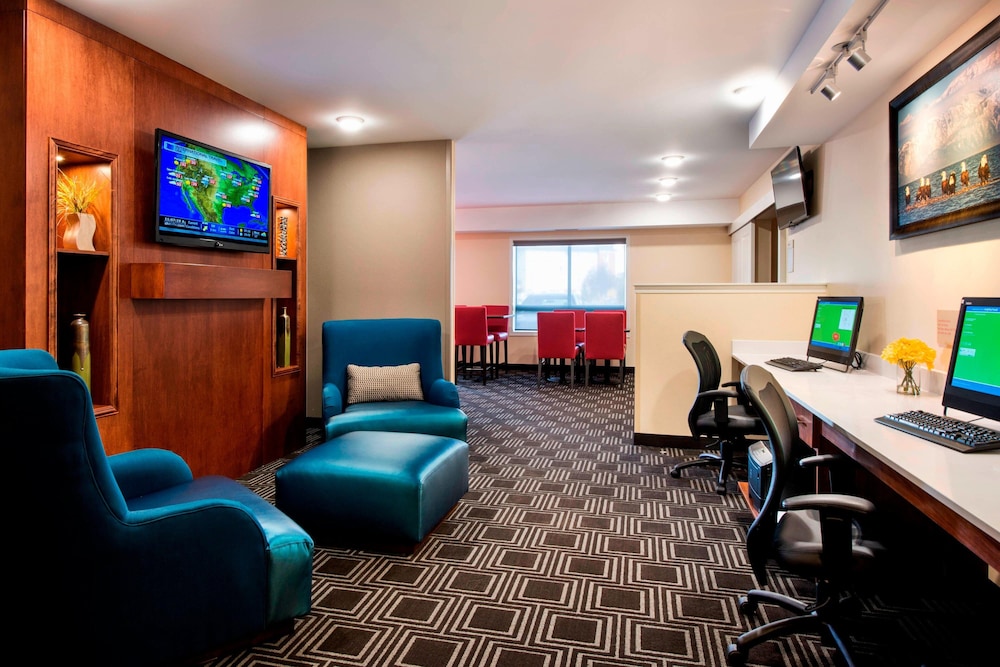 Towneplace Suites Red Deer 35/37