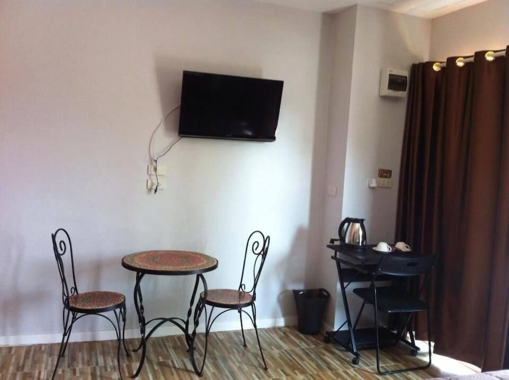 R2 Apartment Service 41/50