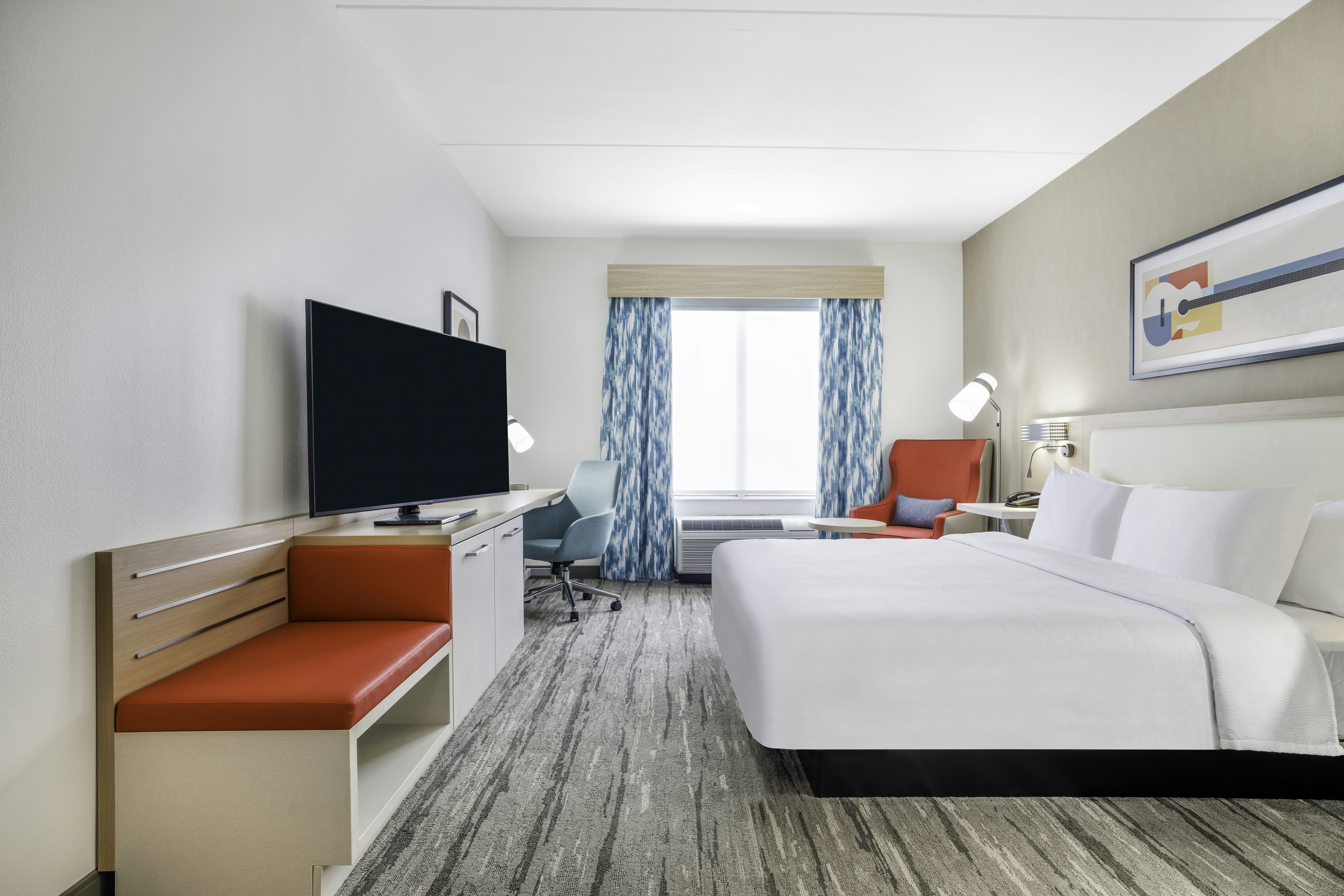 ROOM, KING BED