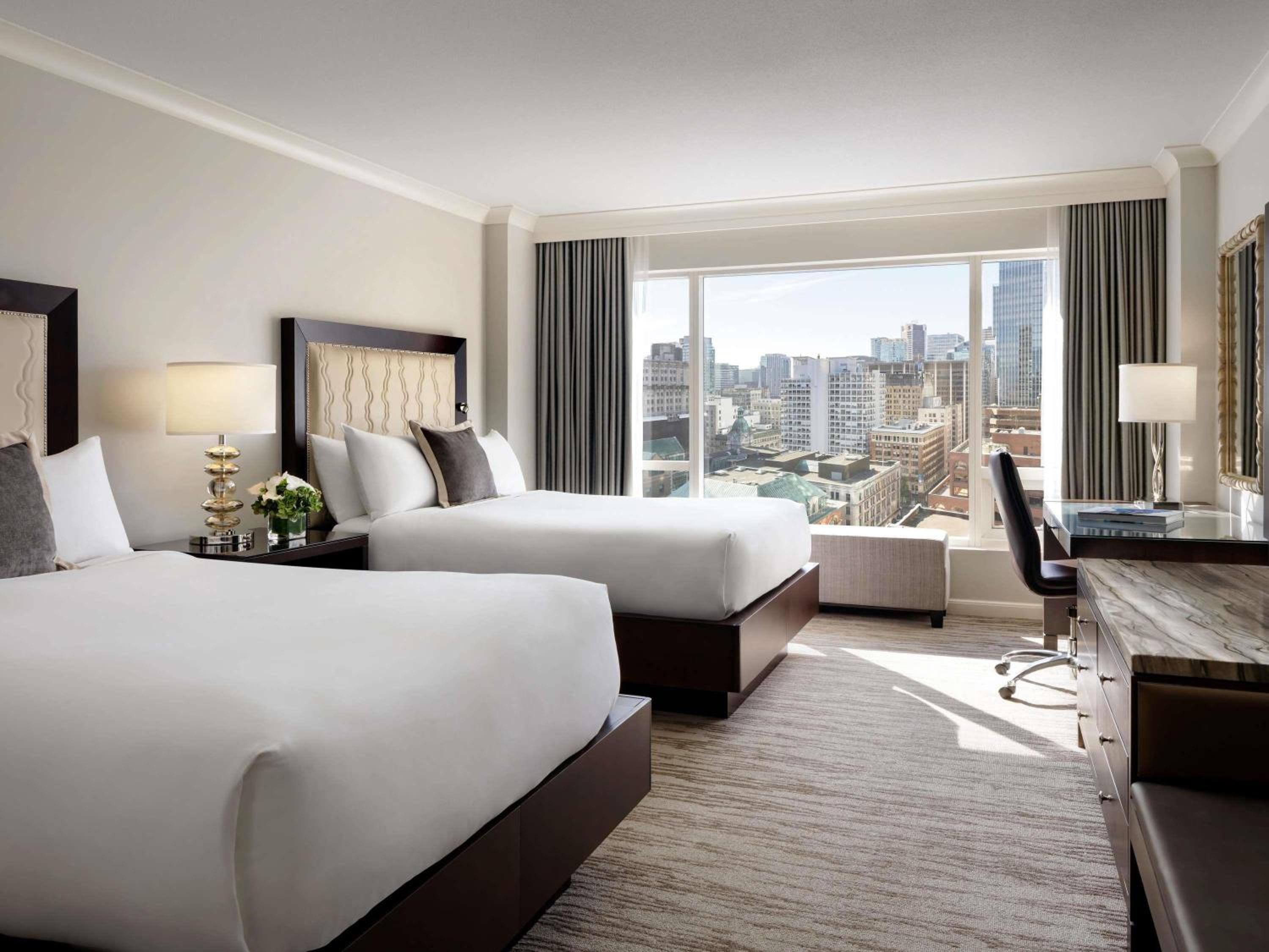 West Coast, Suite, King Bed, Sofa