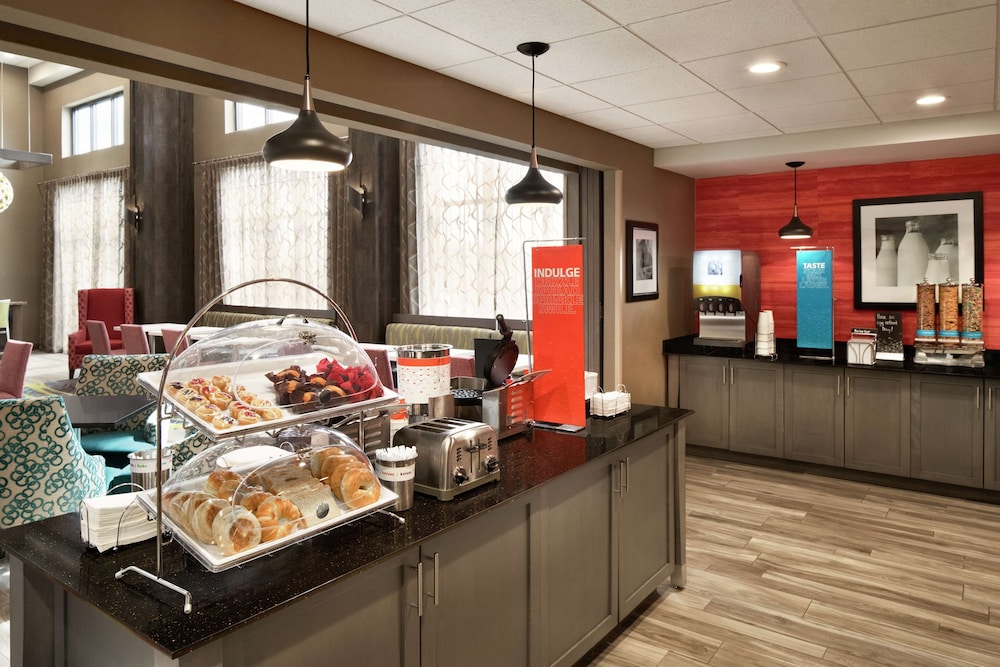 Hampton Inn & Suites St. Louis/Alton Il 23/34