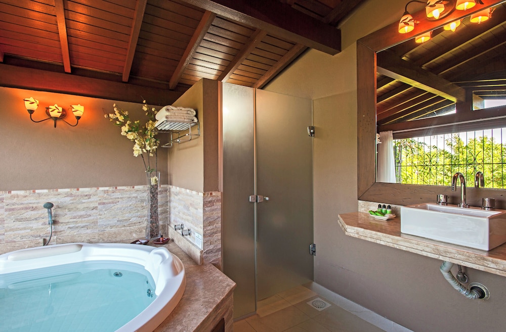 Hotel Canto Verde 49/77