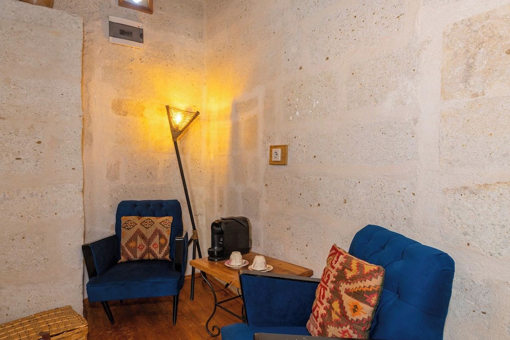 Terracota Hotel 35/50