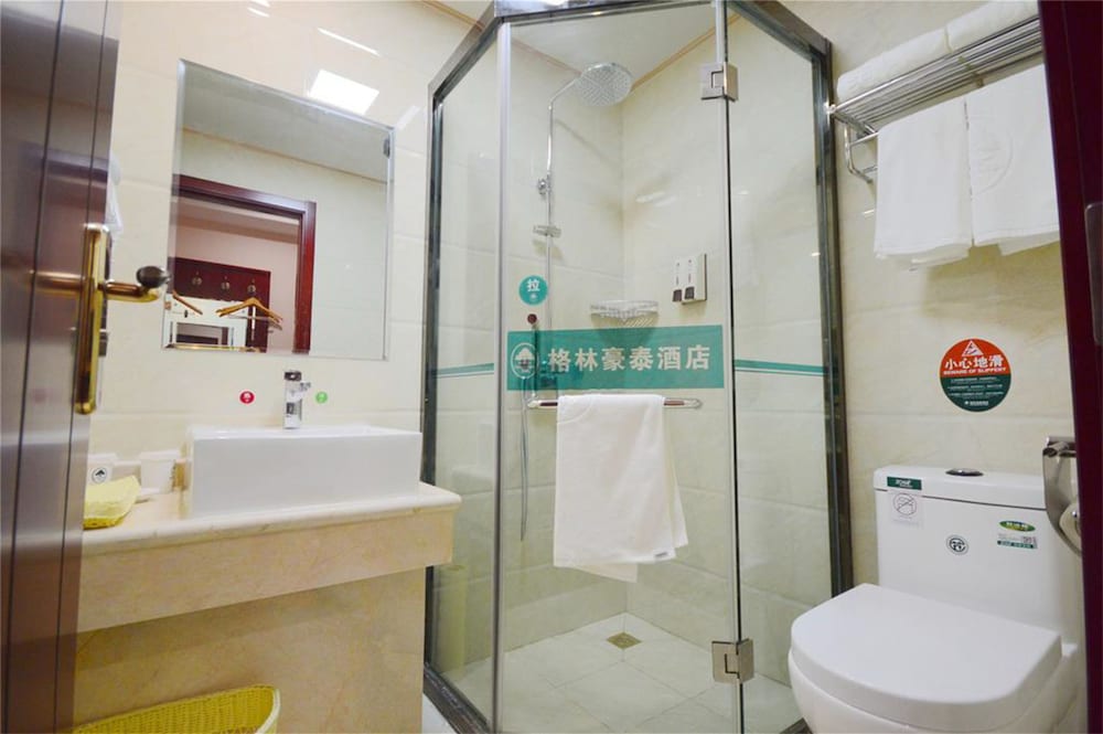 Room at Greentree Inn Anhui Luan Huoqiu Jianxing Road Express Hotel, LUAN