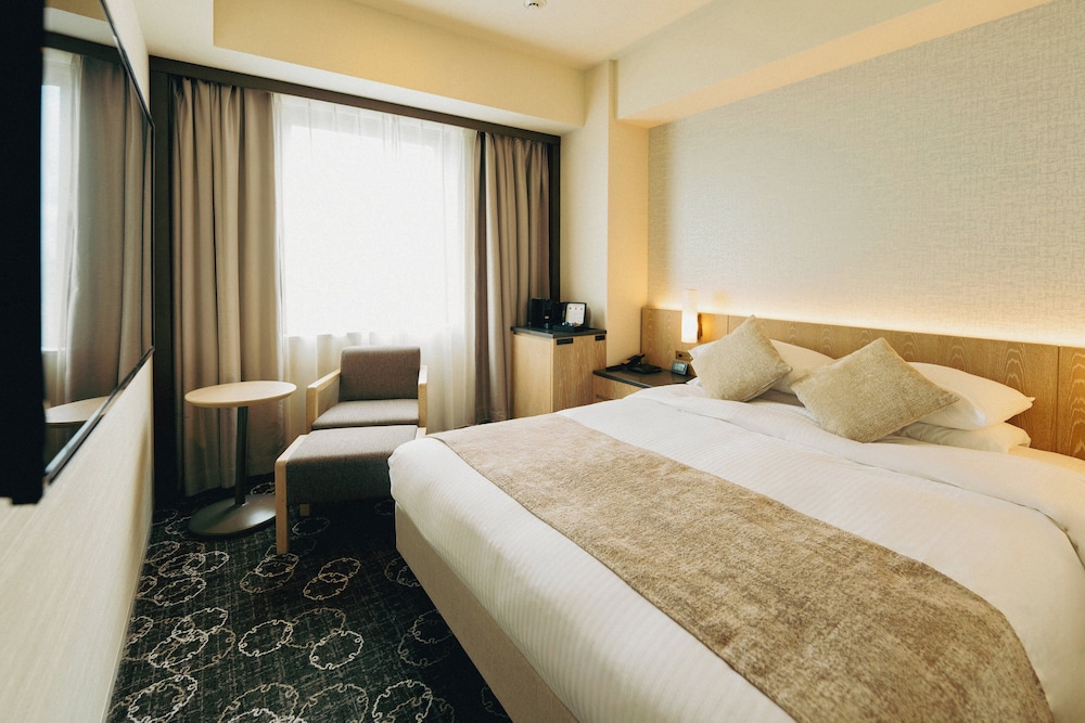 ROOM ASSIGNED ON ARRIVAL, SINGLE