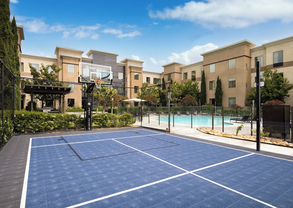 Staybridge Suites Carlsbad/San Diego 36/73