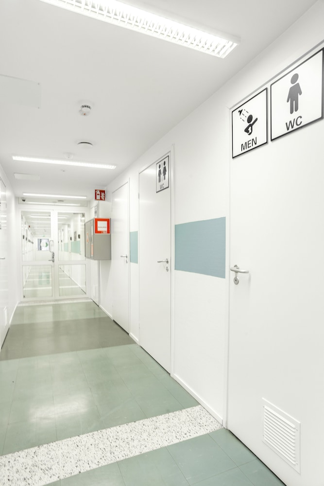 FORENOM HOSTEL VANTAA AVIAPOLIS 6/27