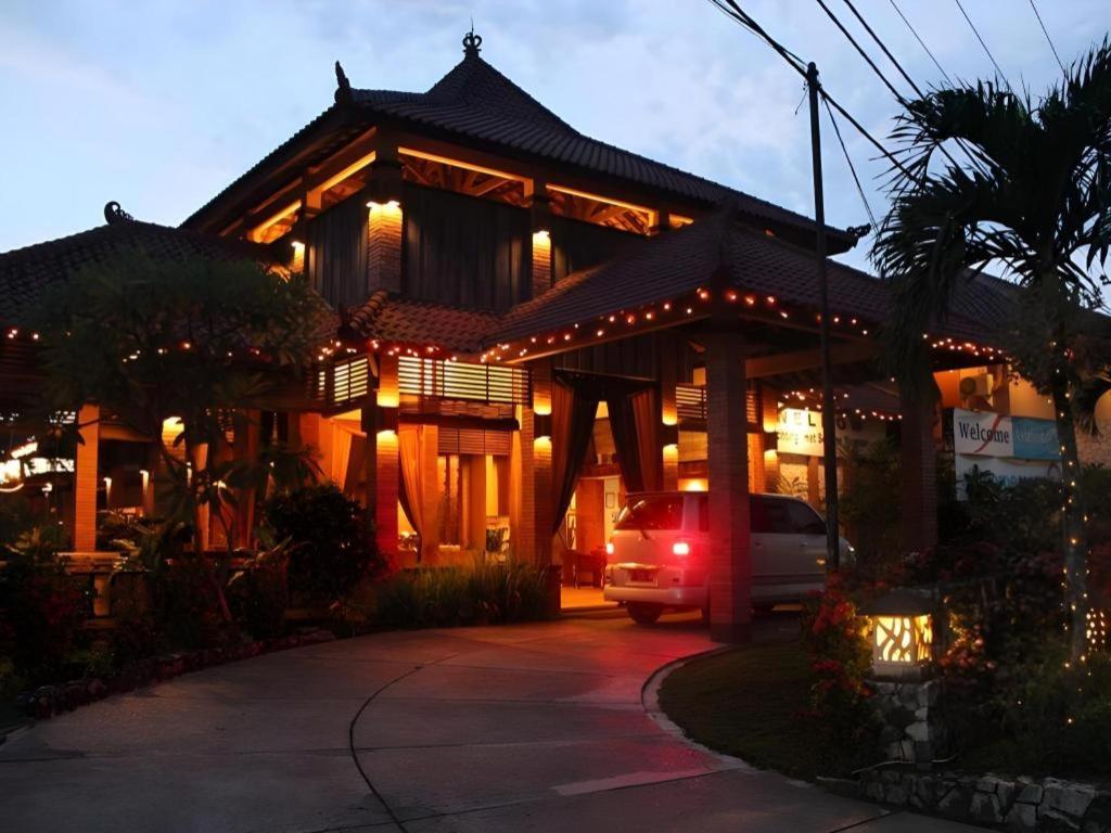 Nyiur Resort Hotel 2/32