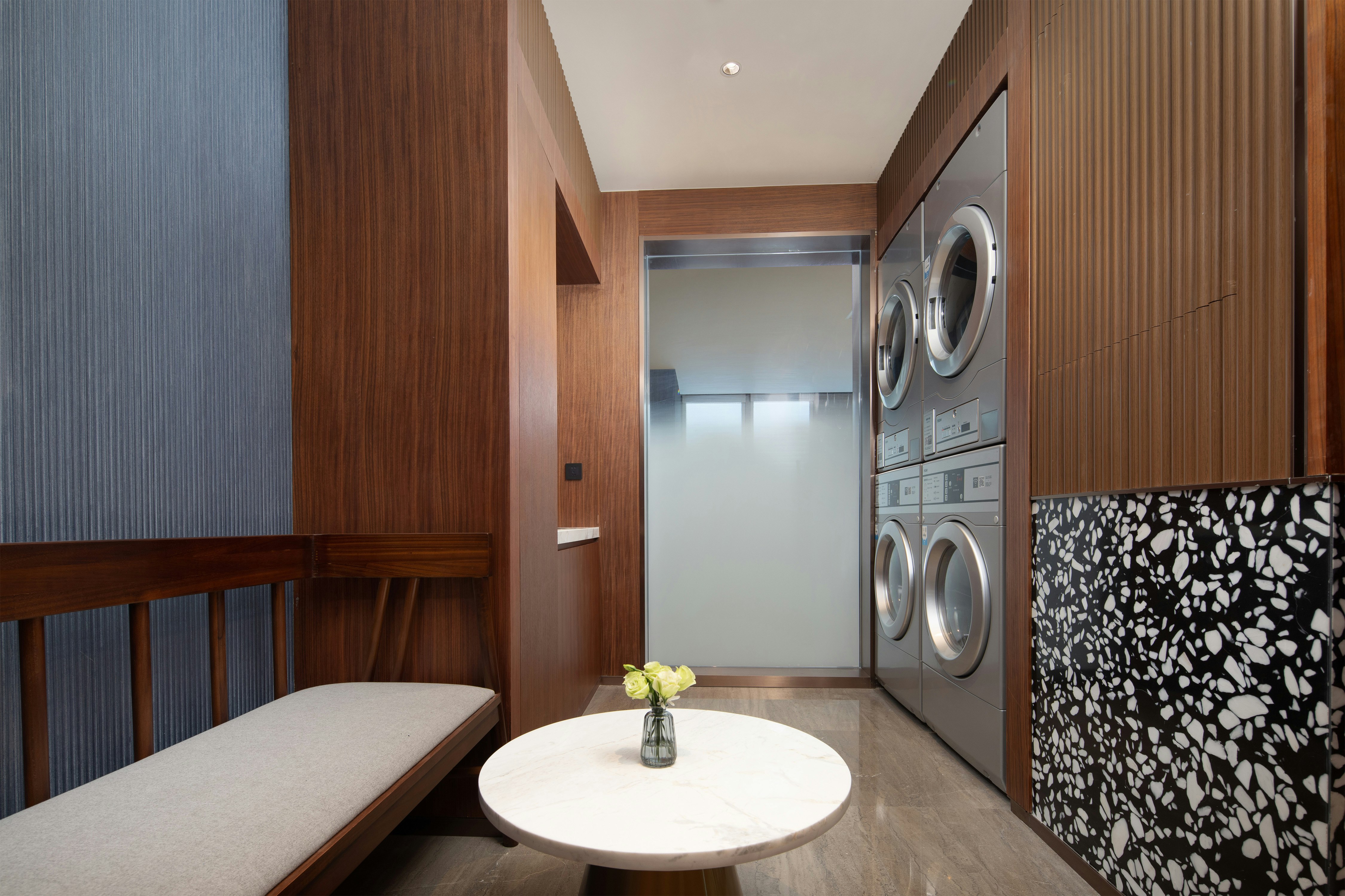 Hilton Garden Inn Beijing Daxing Jinyuan Road 32/32