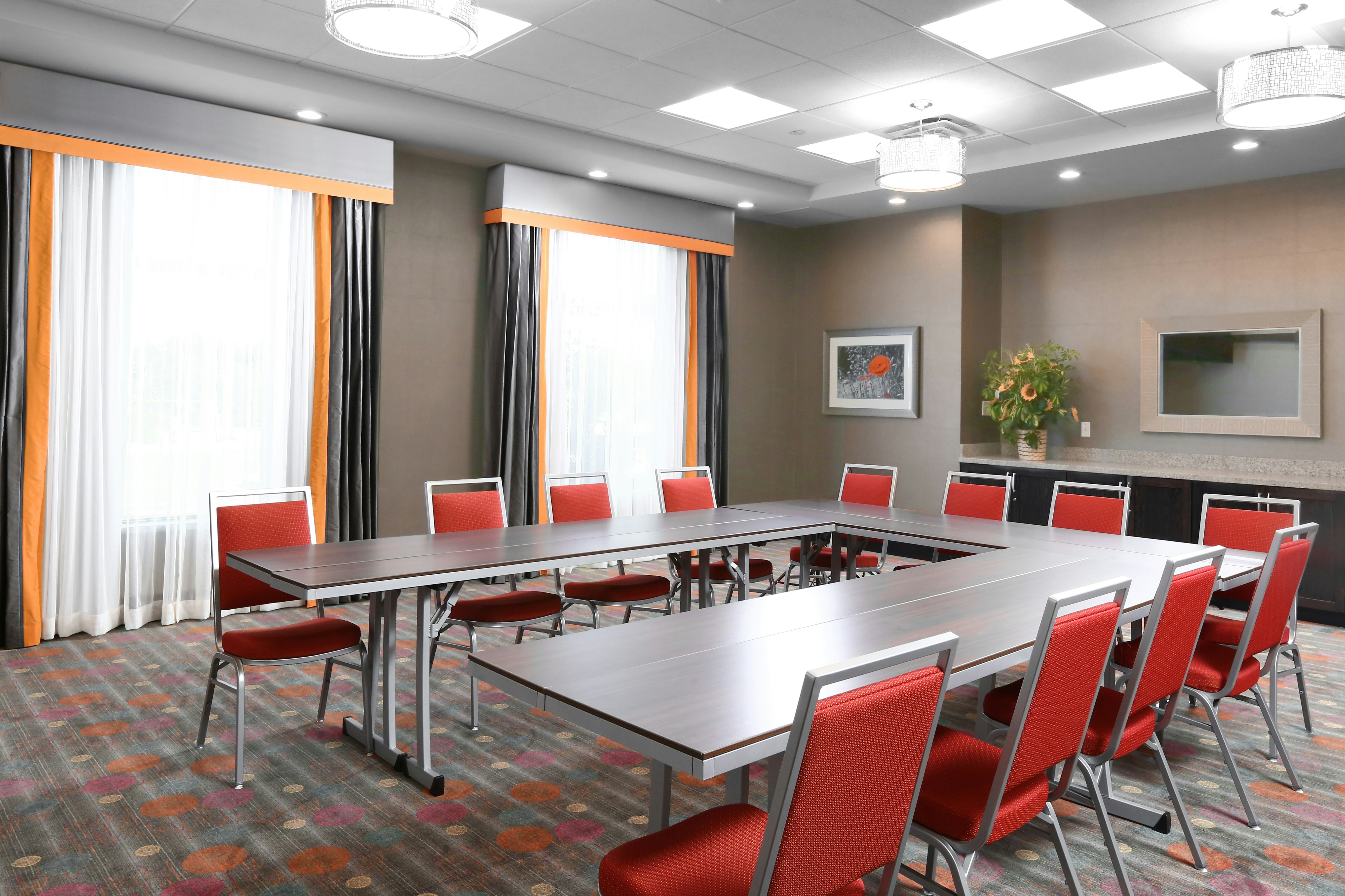 Holiday Inn Express Moline - Quad Cities Area 62/73