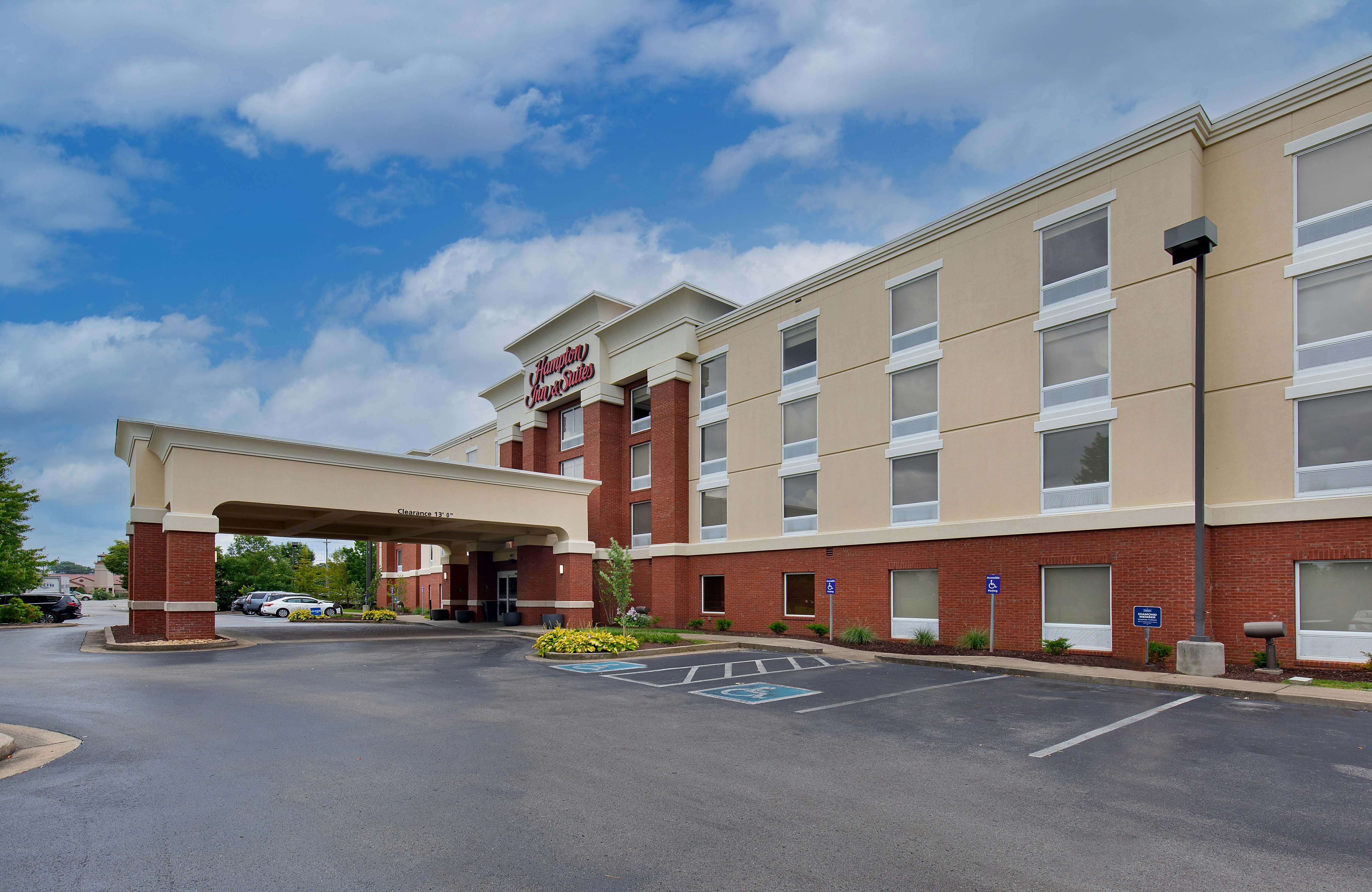Hampton Inn Suites Murfreesboro 63/73