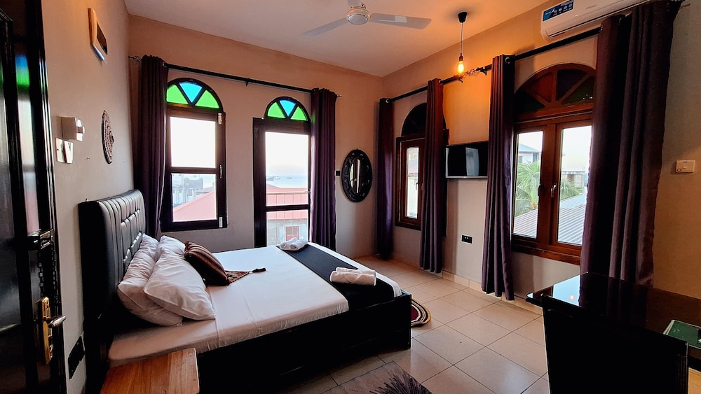 Rumaisa Hotel 13/33