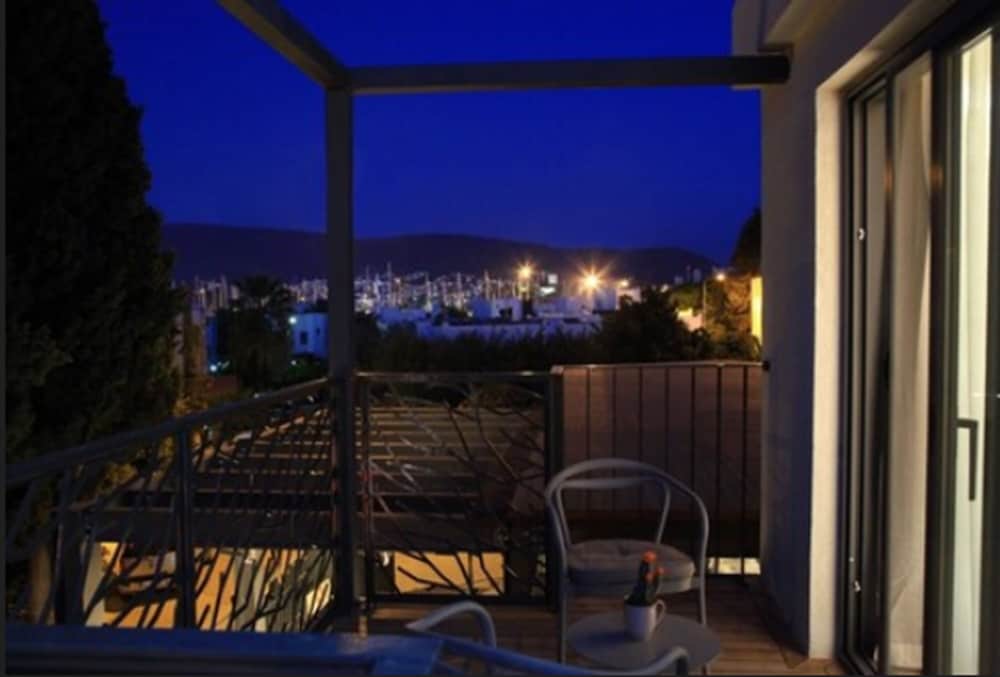 Eskiceshme - Adults Only 22/24