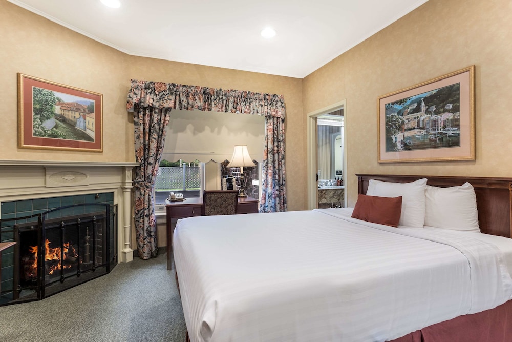 Traditions Hotel Spa Ascend Hotel Collection 11/35